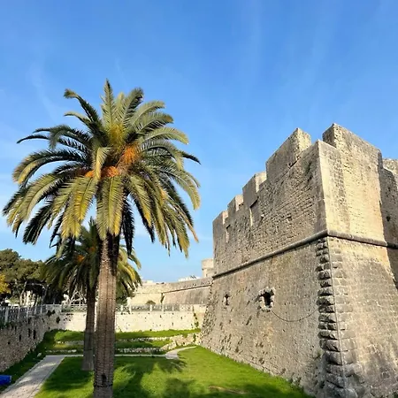 Arco Del Centro I *